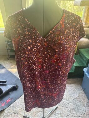 Chaps Purple Floral Paisley Sleeveless V-Neck Top